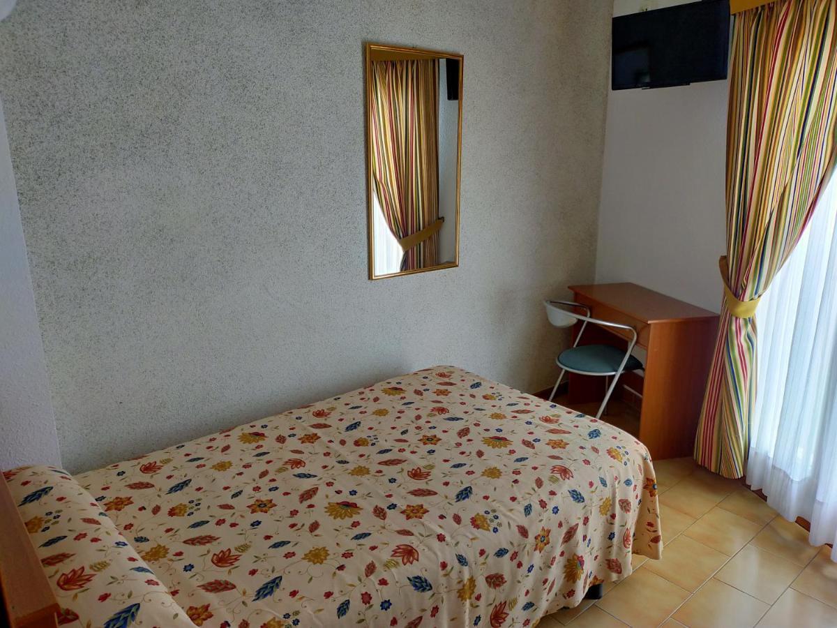 Hostal Casa Pepe Tauste Luaran gambar